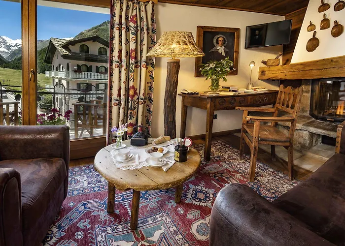 Bellevue & 5* Конье