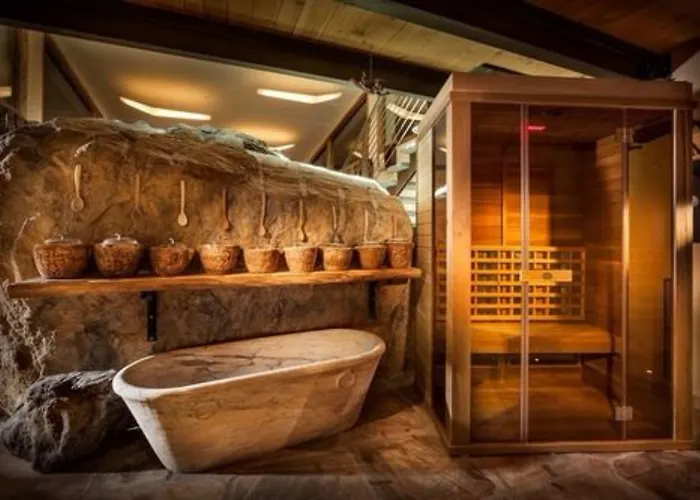 Bellevue & 5* Конье